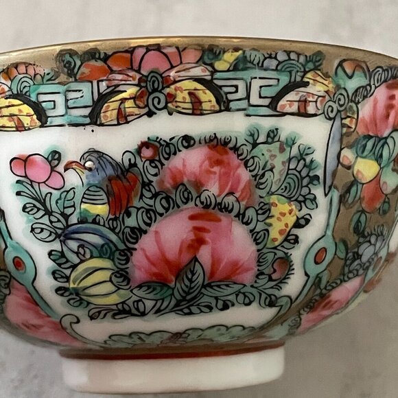 Vintage Rose Medallion Bowl and Spoon Y. Y. Japanese Porcelain Ware Hong Kong - Picture 7 of 13